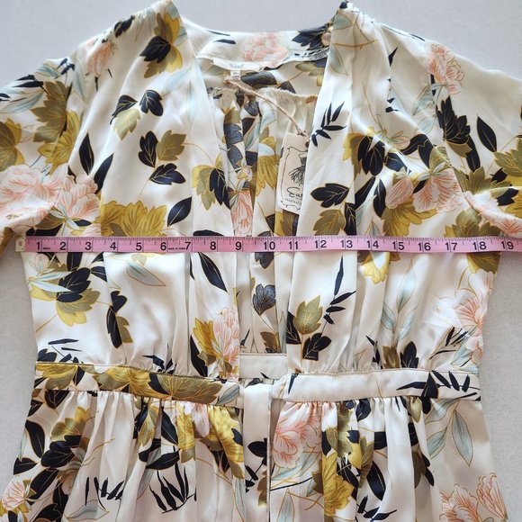 Easel Boutique Silky Satin Floral Peony Maxi Length House Robe Size M NWOT - Picture 13 of 16
